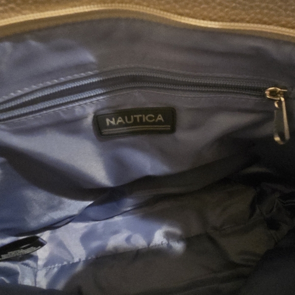 Stylish Nautica Zippered Handbag with Adjustable Shoulder Strap Large Capacity - Picture 7 of 7